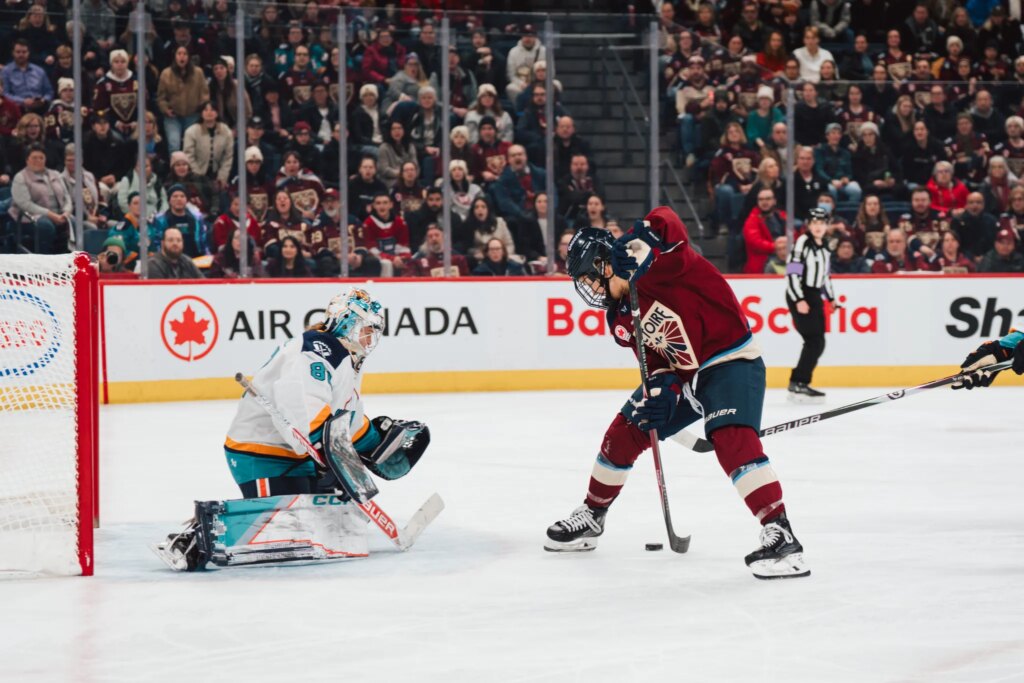 Abby Roque’s highlight-reel goal leads the way