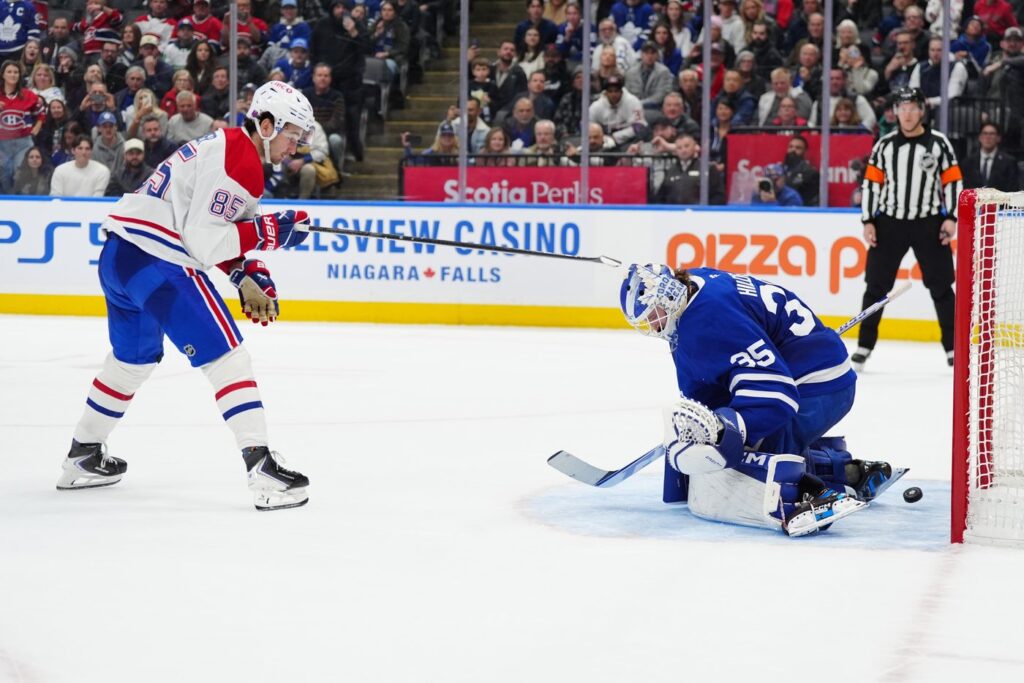 Texier scores shootout winner, Montreal Canadiens top Toronto Maple Leafs 2-1