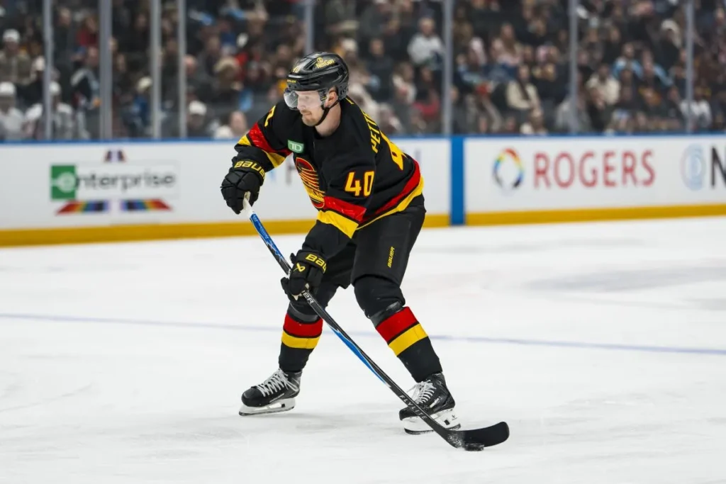 The Canucks' asking price for the Canadiens to acquire Elias Pettersson revealed