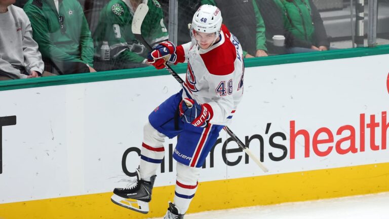 Hutson scores late in OT, Canadiens hand Stars 5th straight loss