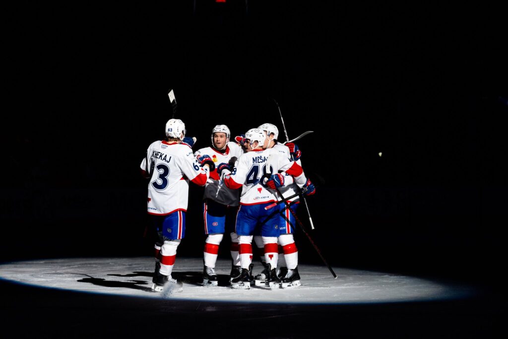 Mešár, Roy benefit from each other’s play