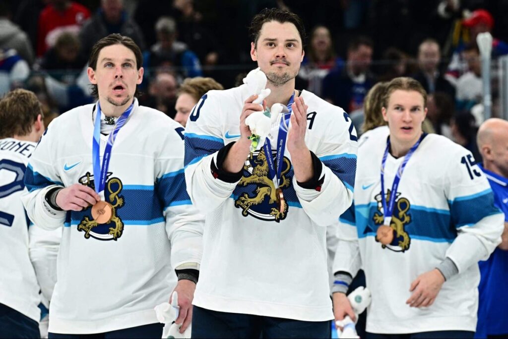 As Finland claims bronze medal in Olympic men’s hockey, Slovakia faces disappointment