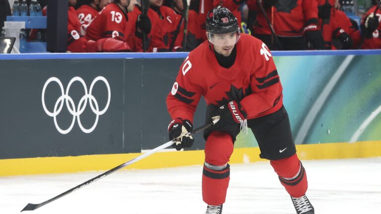 Canada stays perfect ahead of quarterfinals