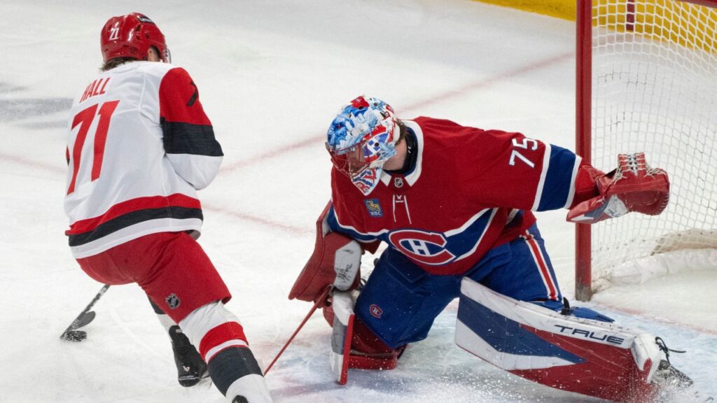Canadiens' Dobes shines in win over Canes, must continue to fight for starter's role