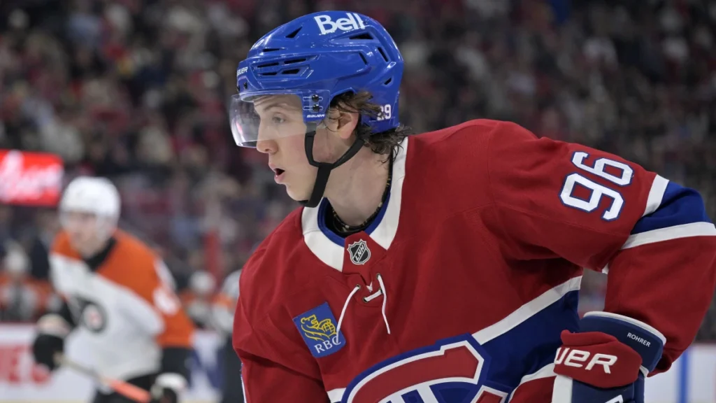 Montreal Canadiens forward Vinzenz Rohrer (96) plays the puck during the second period against the Philadelphia Flyers at the Bell Centre.