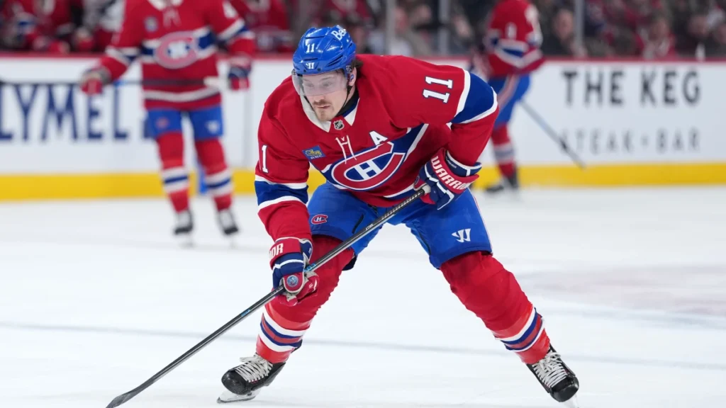 Montreal Canadiens forward Brendan Gallagher (11) plays the puck during the first period against the Buffalo Sabres at the Bell Centre.