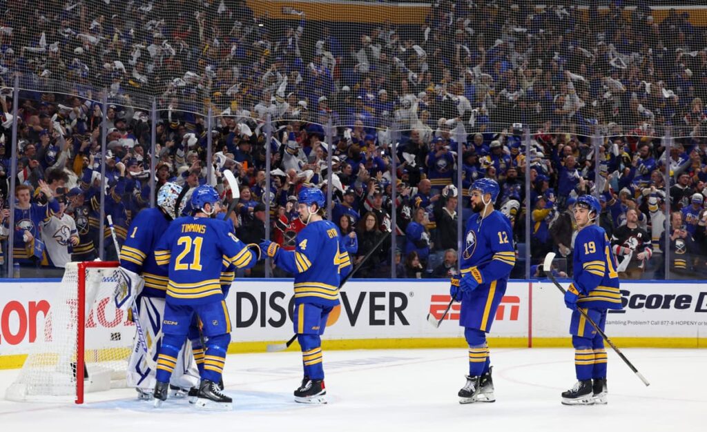 Sabres fans rejoice, Canadiens outlast Lightning in thriller