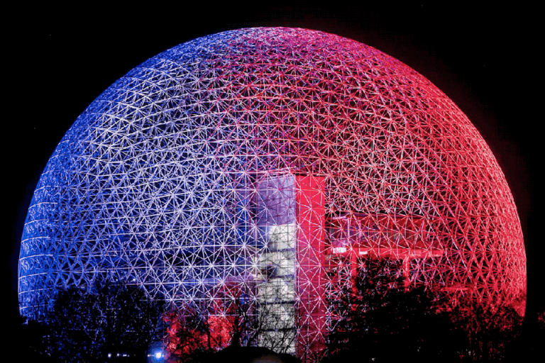 In Pictures: Montreal goes bleu-blanc-rouge for Canadiens' playoff run