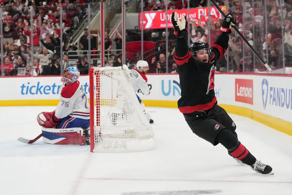 Hurricanes fans mock Canadiens with 'Olé' chant during Game 5 blowout