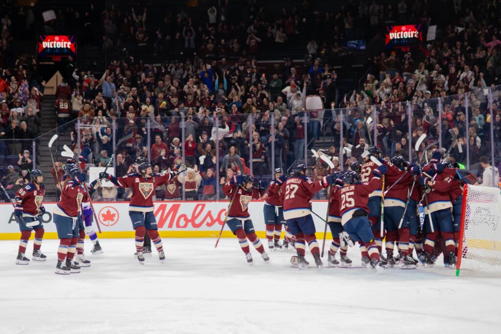 Marie-Philip Poulin leads Victoire to first Walter Cup Final