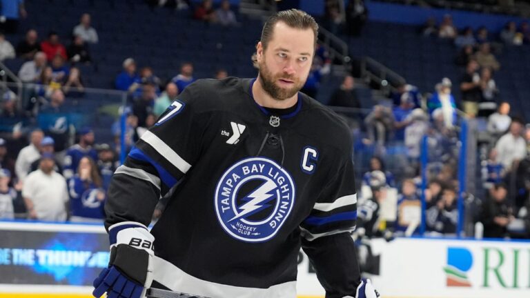 Lightning's Victor Hedman remains out for Game 7 vs. Canadiens