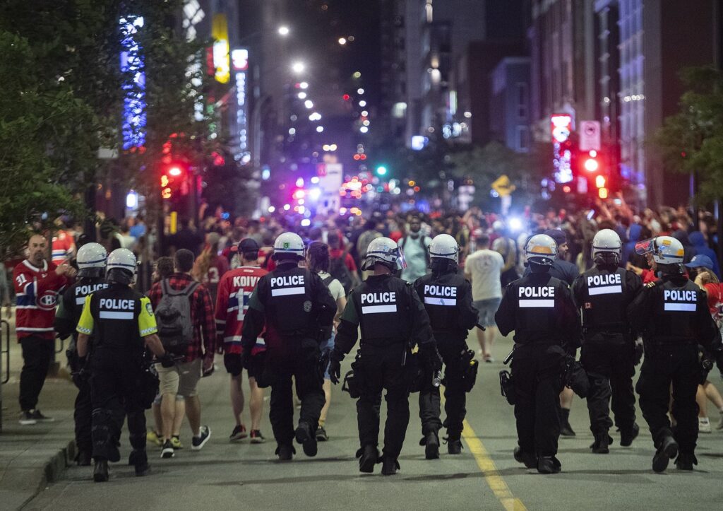 How Montreal police and the city prepare for Habs playoff gatherings