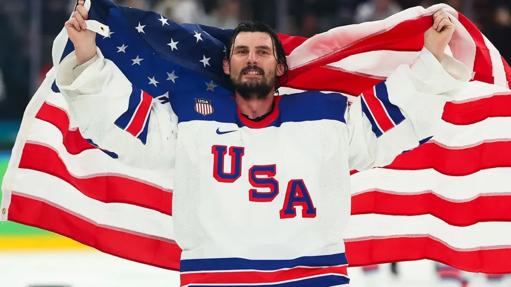 connor-hellebuyck-usa