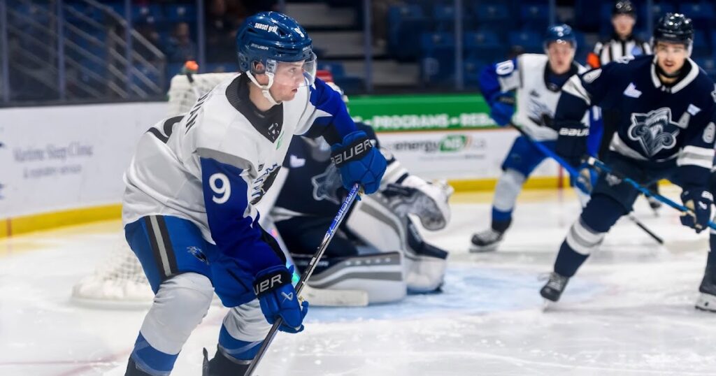 Station Nation: Notebook: Donovan invited to Habs rookie camp